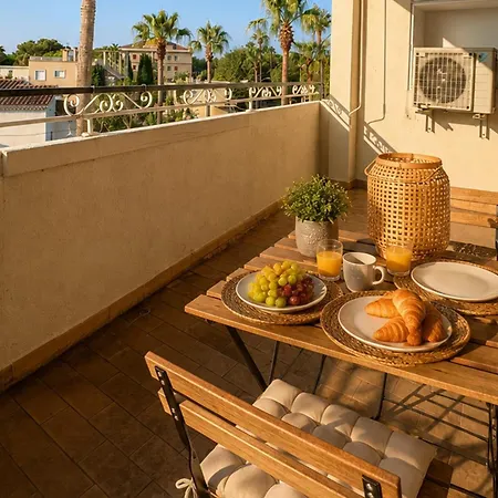 Sanary Apartments *