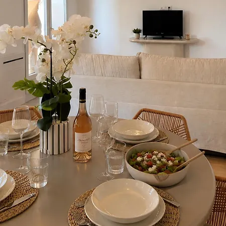 Sanary Apartments